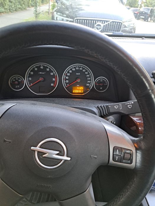 Opel Vectra C 2004