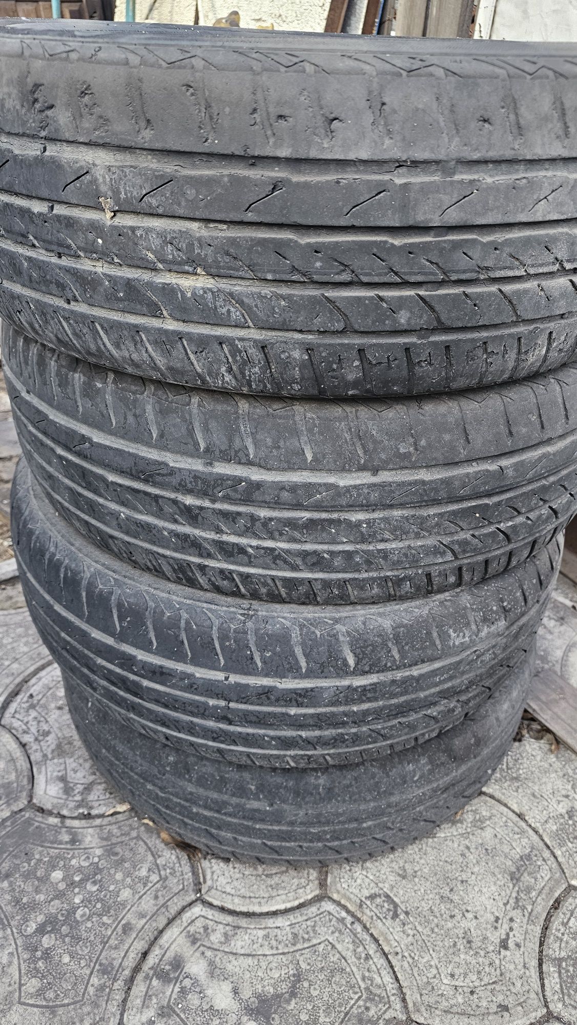 Продам шины R16..
