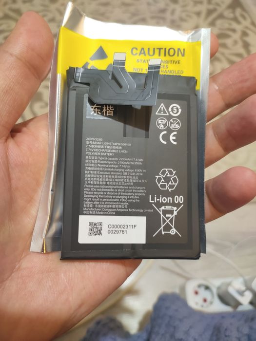 Продам батарейку на Red Magic 6 Pro Red Magic 6S Pro
