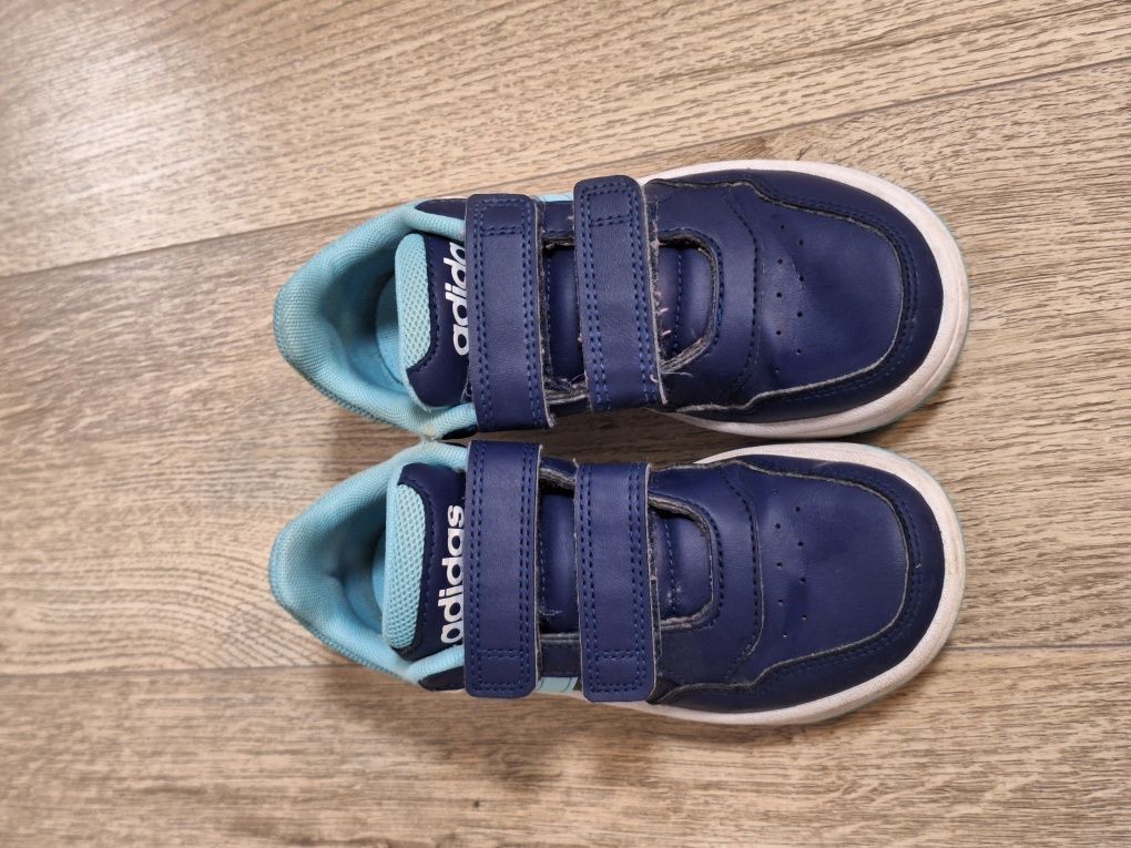 Детски обувки /маратонки adidas адидас