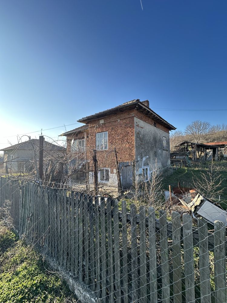 Къща на 2 етажа в с.Белица, Силистра