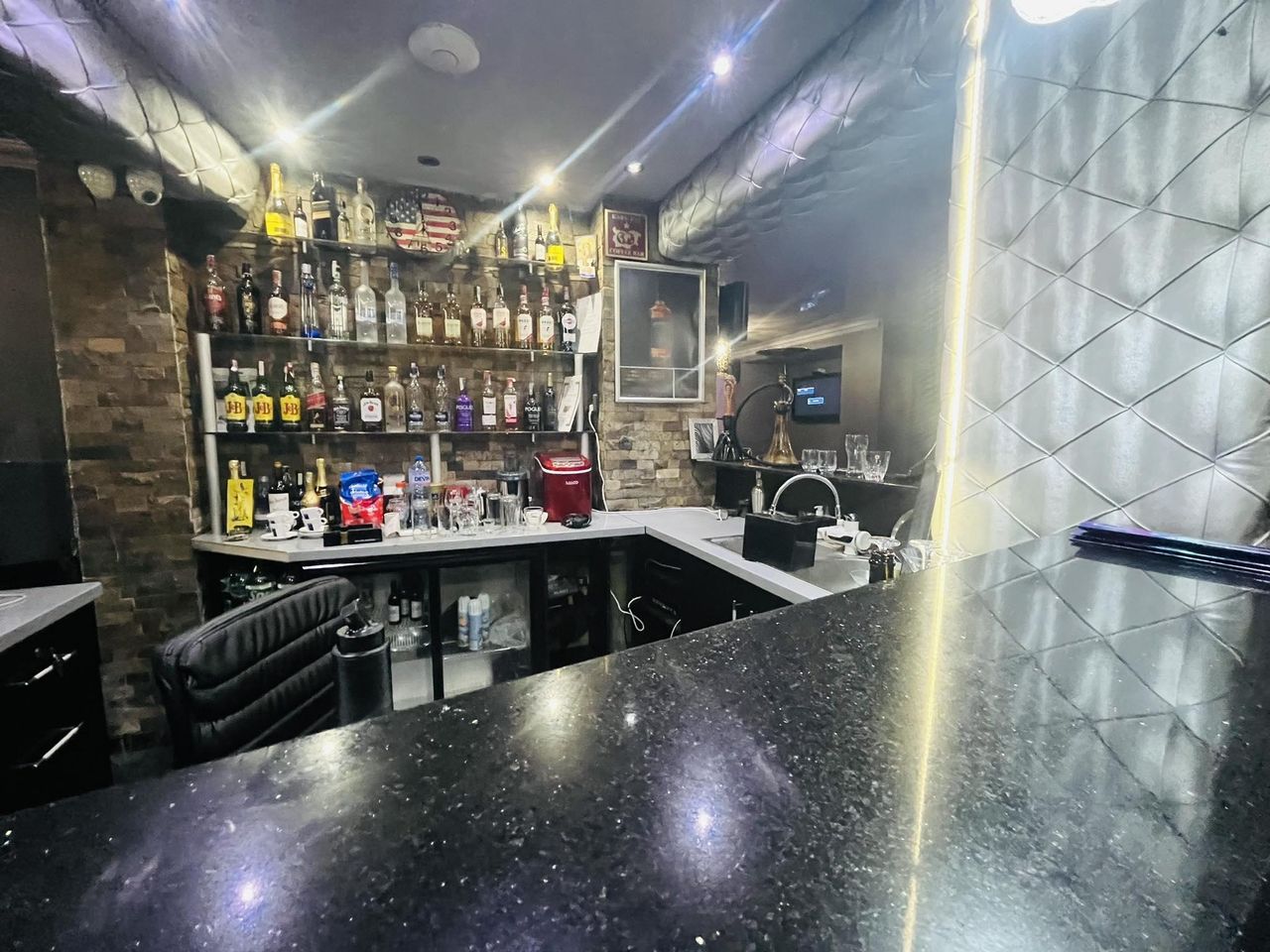 Дава се под наем Заведение в Пловдив, Христо Смирненски - 120 кв.м за 1000 € - Снимка #3