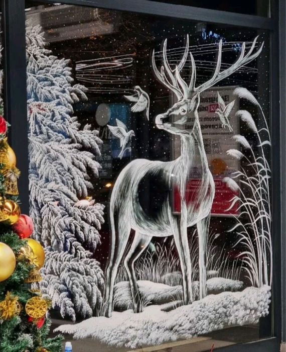 Новогоднее художественное оформление витрин