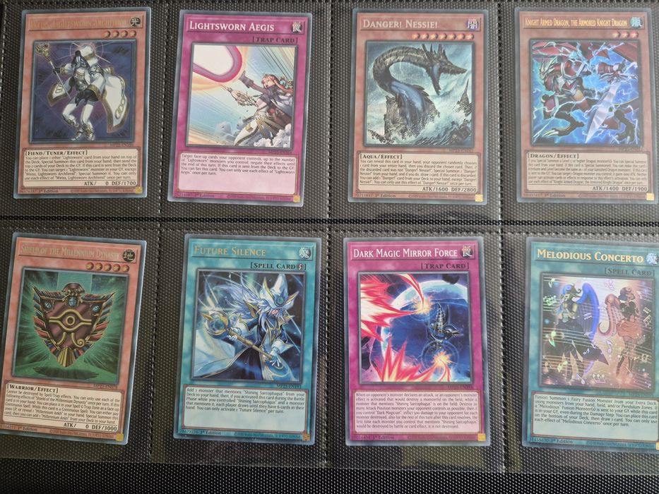 Yu-Gi-Oh карти от колекция