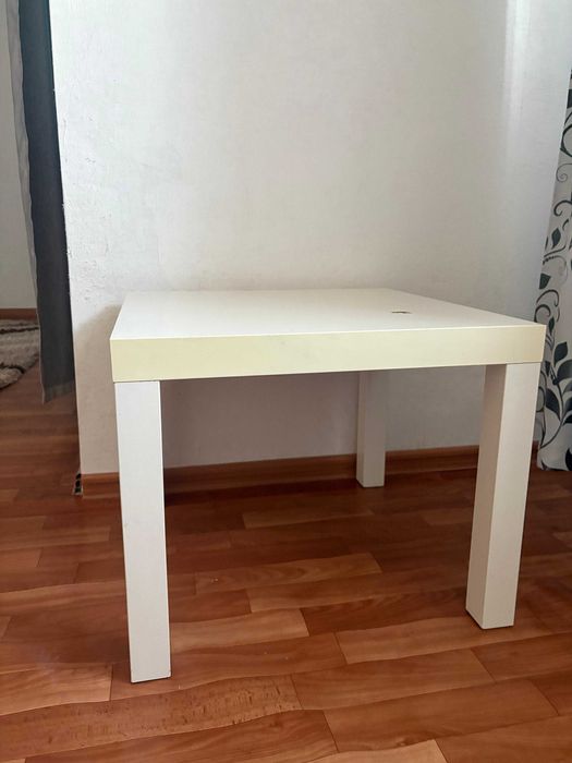 Продам столик IKEA.