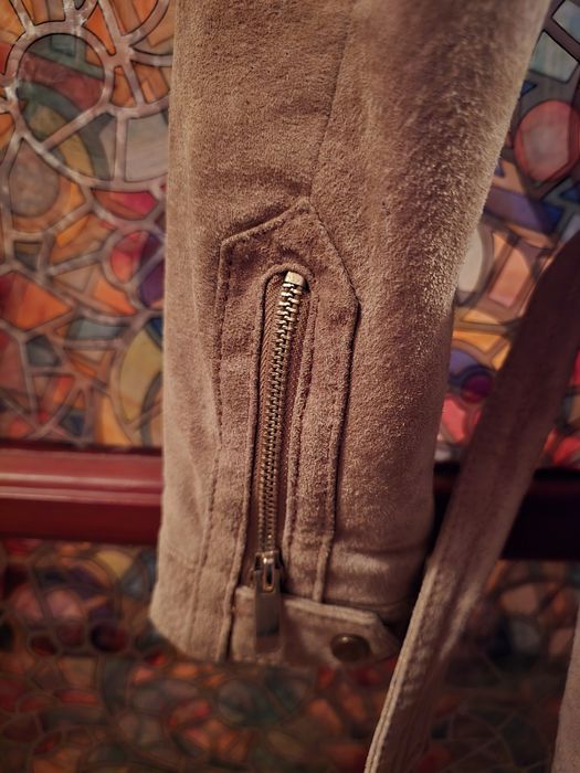 Haina piele intoarsa  Stradivarius