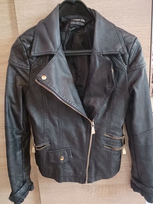 Черно кожено яке