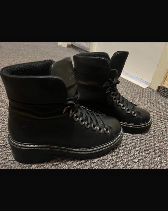 Ghete Luca di Gioia din piele