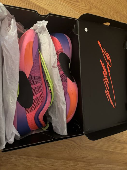 Нови оригинални маратонки за баскетбол/волейбол, размер 49 1/3