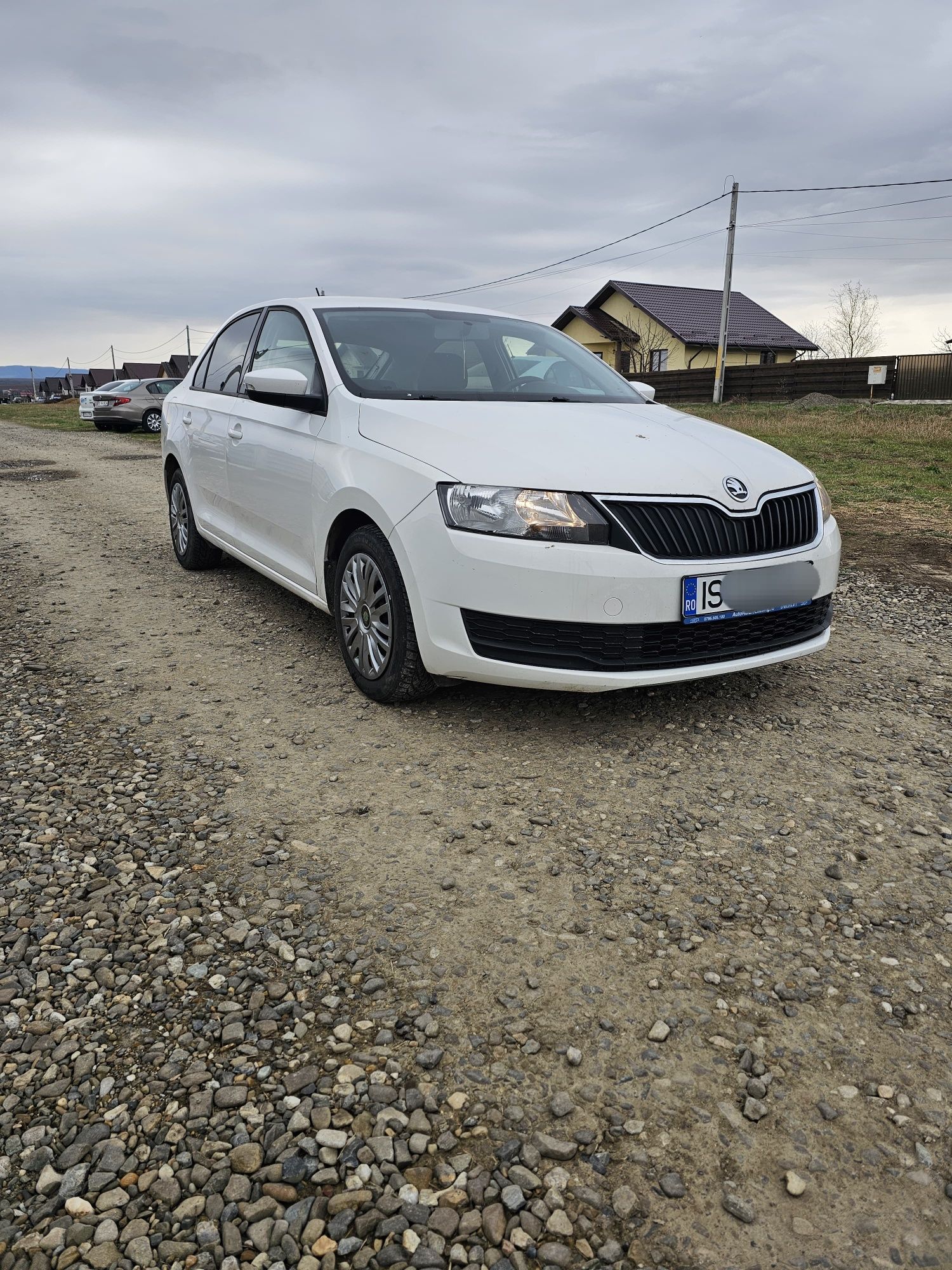 Inchirieri Auto / Rent a car Iași / Inchirieri masini Iasi