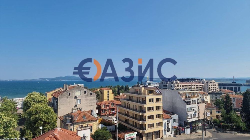 Продава се Четиристаен апартамент в Бургас, Център - 190 кв.м за 3527 €/кв.м - Снимка #7