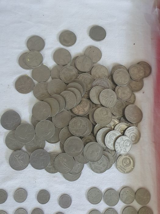 Монеты Рубли СССР и  Зарубежные