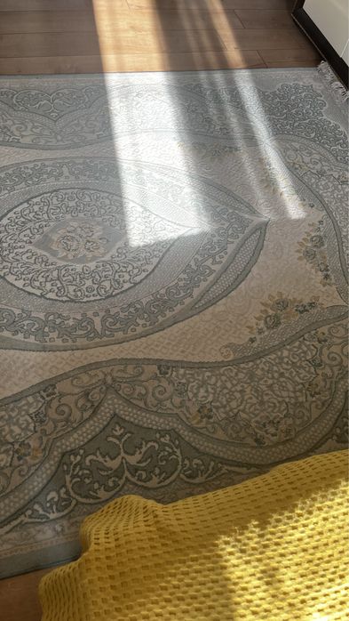 Подам ковер цена 15000