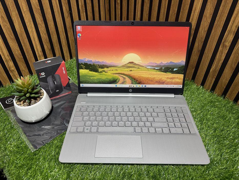 Ноутбук Hp Laptop 15 Core i5-1135G7/8GB/SSD512GB/Iris Xe Graphics