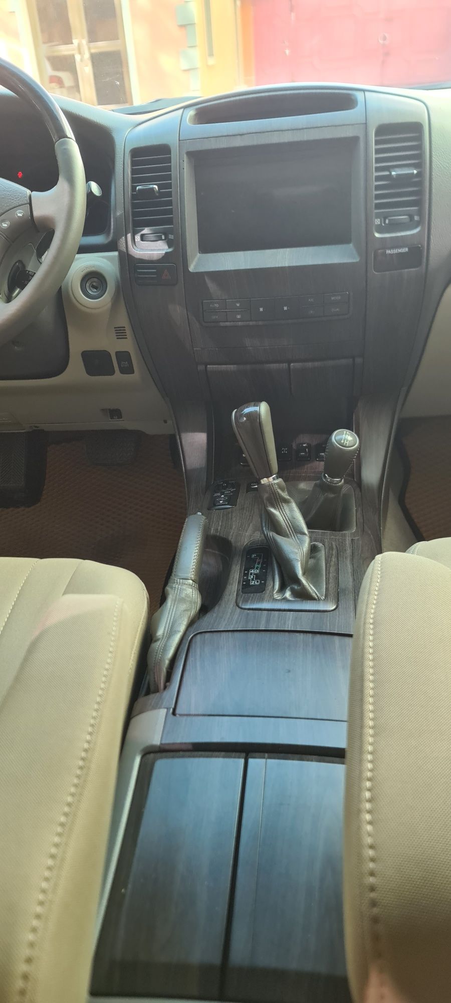 Lexus GX 470 в отличном состоянии.