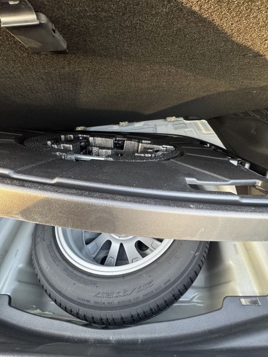 Toyota Camry 75 2023