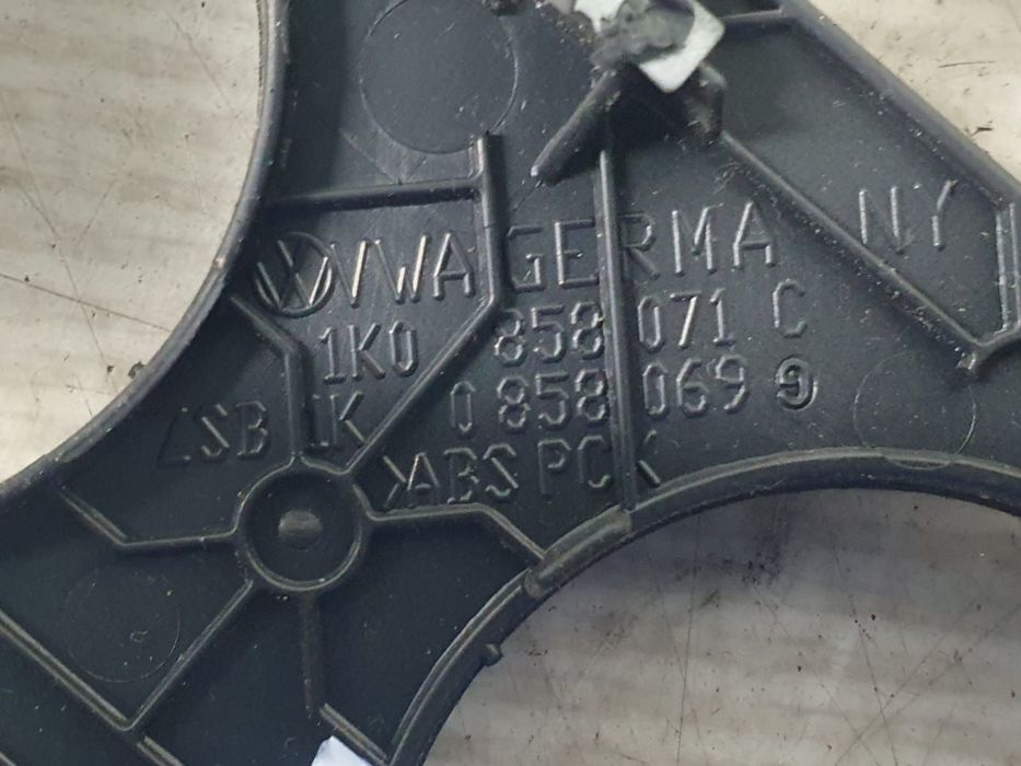 Ornament bord 1k0858071 Volkswagen VW Golf 5 [2003 - 2009] 1.9 tdi BK