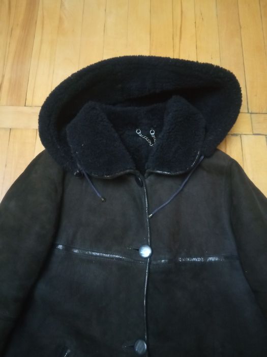 Дублёнка женская, с копюшоном бу
