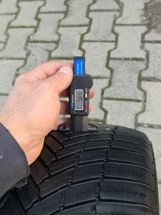 245 45 19 Bridgestone