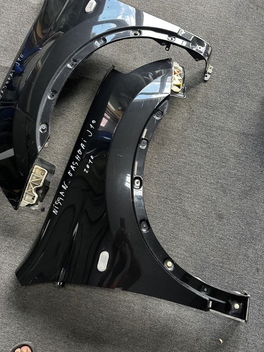 Aripa fata Nissan Qashqai J10 2007 2013 stanga dreapta negru metalizat