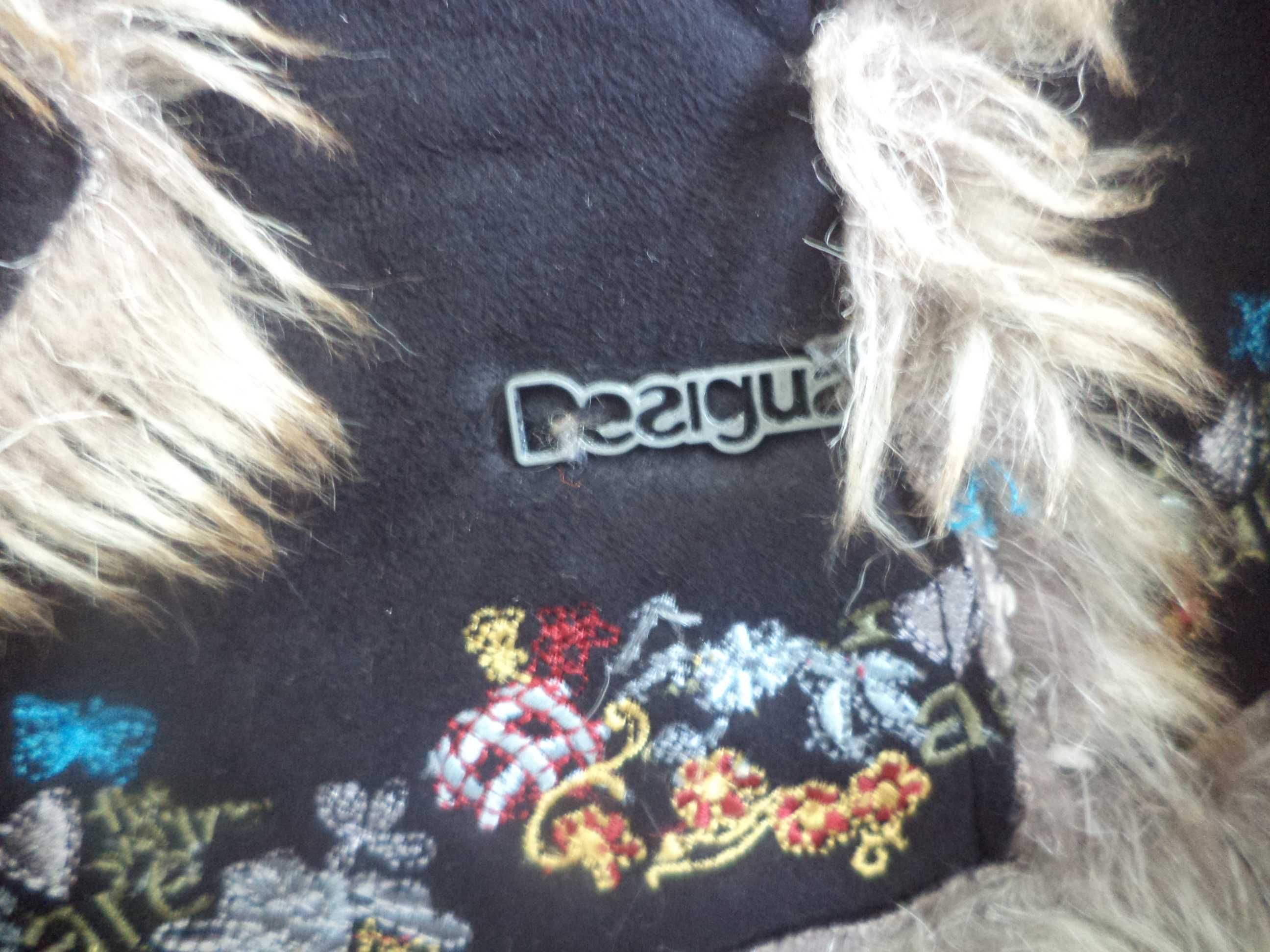 Перфектно кожухче "DESIGUAL" номер 38