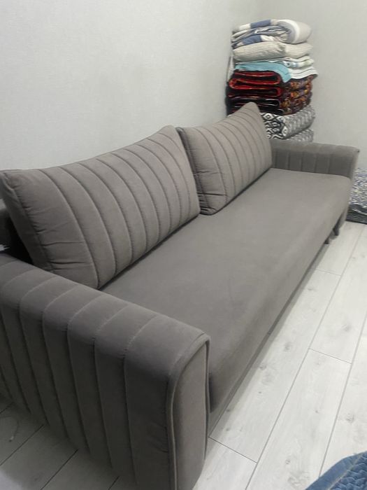 Продам диван в отличном состянии