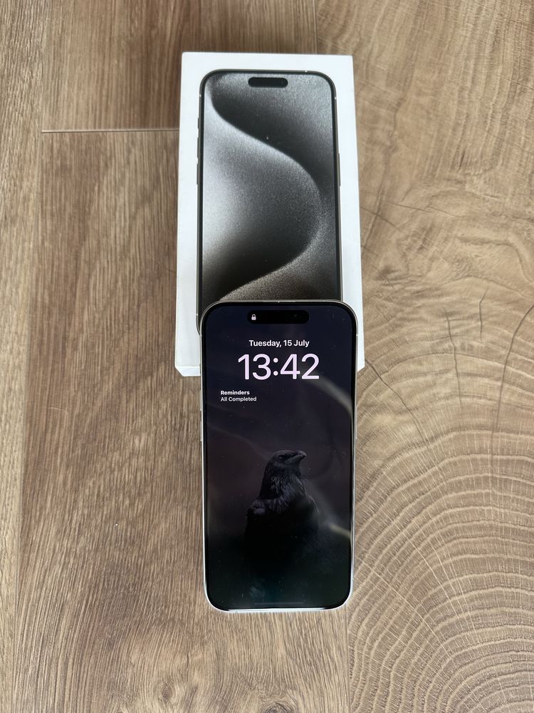iPhone 15 pro white titanium 128GB