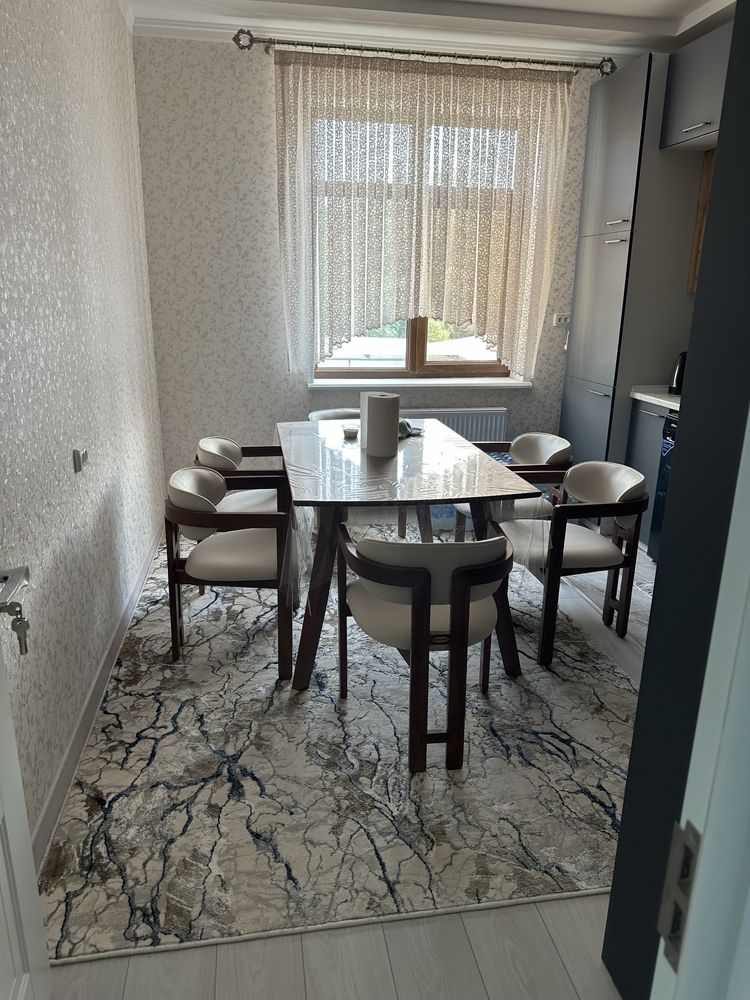 Gulistonda yangi qurilgan domda ideal rimontli dom