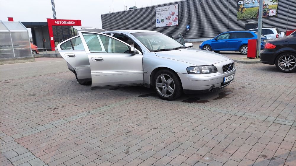 На части Volvo S60 D5 / Волво 2001