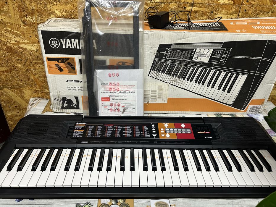 Orga electronica Yamaha PSR F51