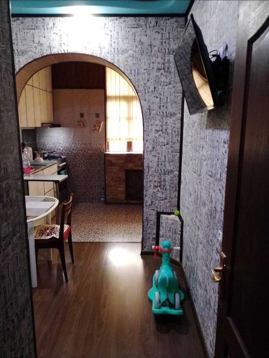 ПРОДАЁТСЯ 3х комнатная ялангач чимган экобазар №Р43