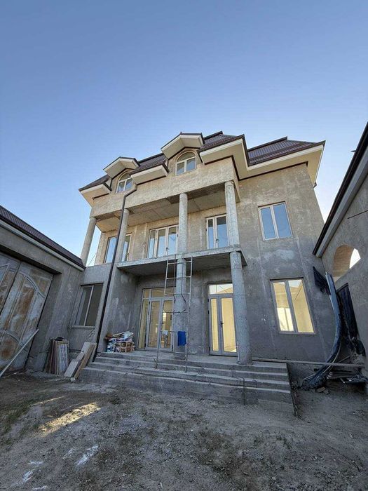 HASHAMATLI 3 QAVATL qilib qurilgan hovli sotiladi