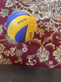 Волейбольный мячик Mikasa MVA200