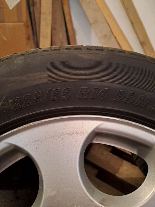 Гуми с джанти 16