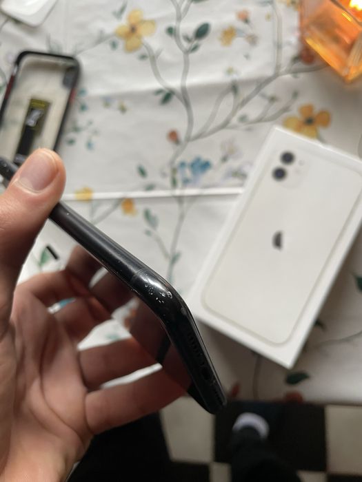 Iphone XR с 100% нова оригинална батерия