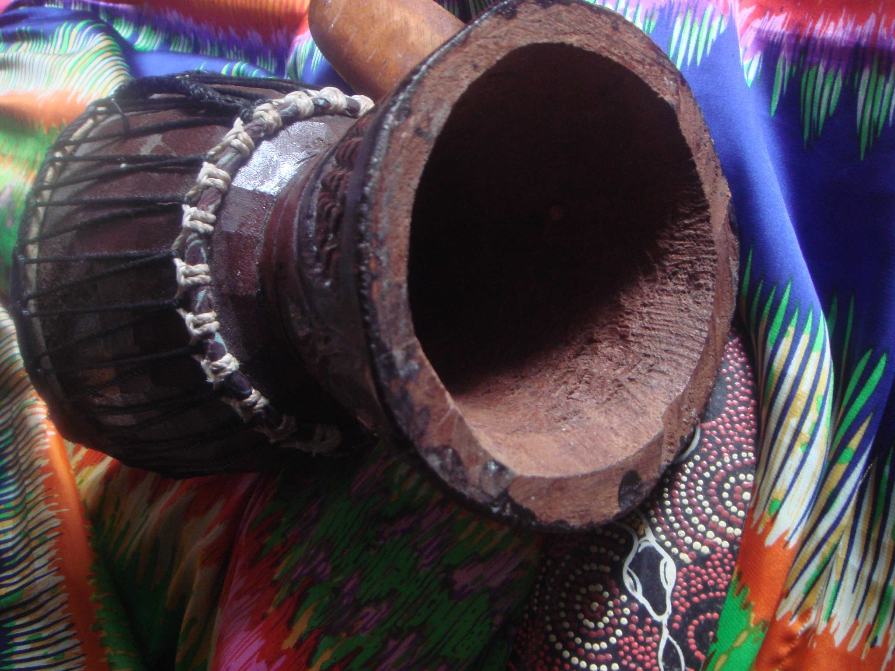 Барабан прекрасное аудио сопровождение ритмическое дерево-кожа