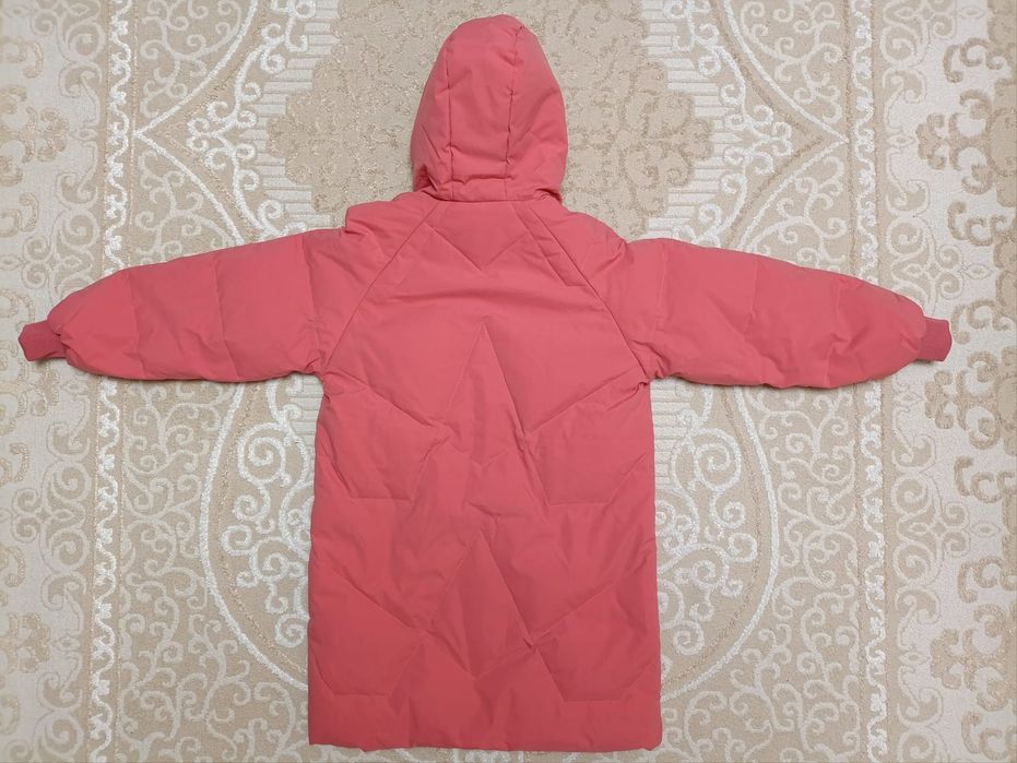 Продам пуховик на девочку