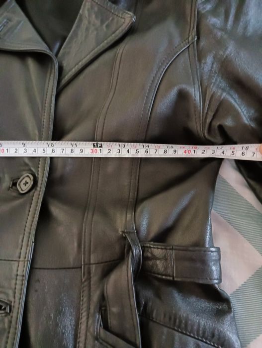 Haina din piele ,dama