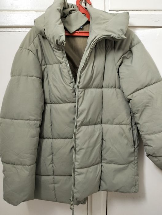 Продам куртку женскую теплую