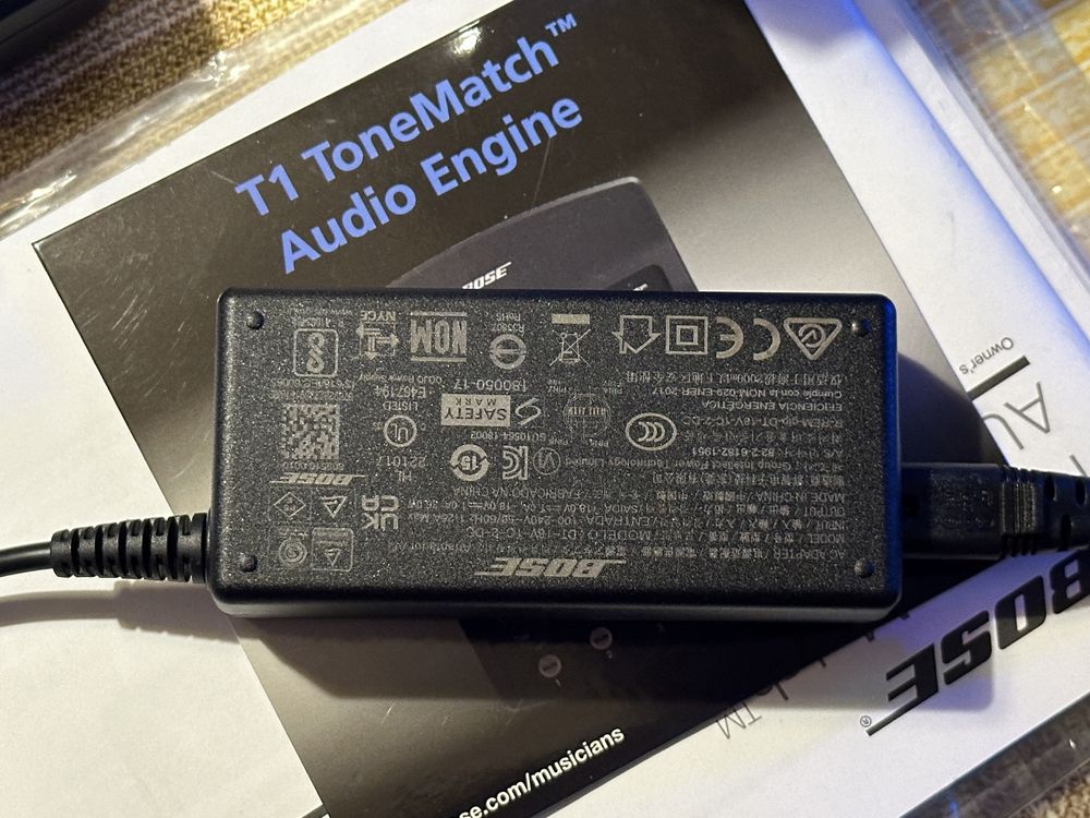 Аудио миксер Bose T1 ToneMatch Audio Engine