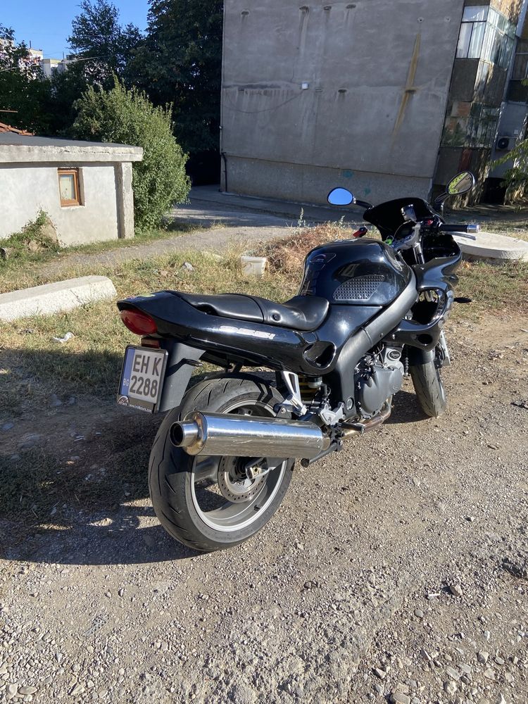 Triumph sprint RS 955 i