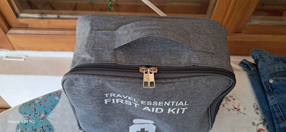 Geanta medicala asistenta