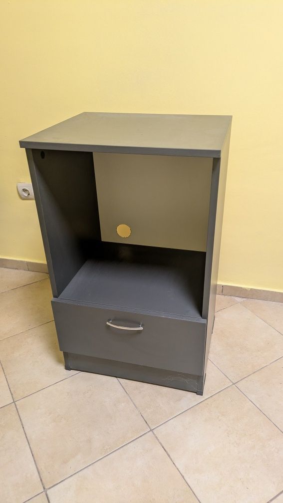 Сив офис шкаф (средно голям)