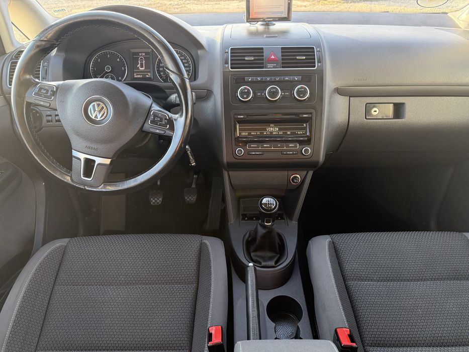 VW Touran 7 locuri