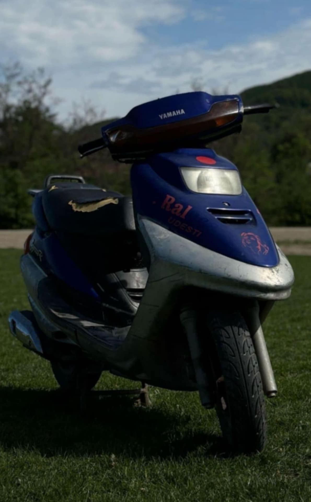 Vând Yamaha 125 merge foarte bine