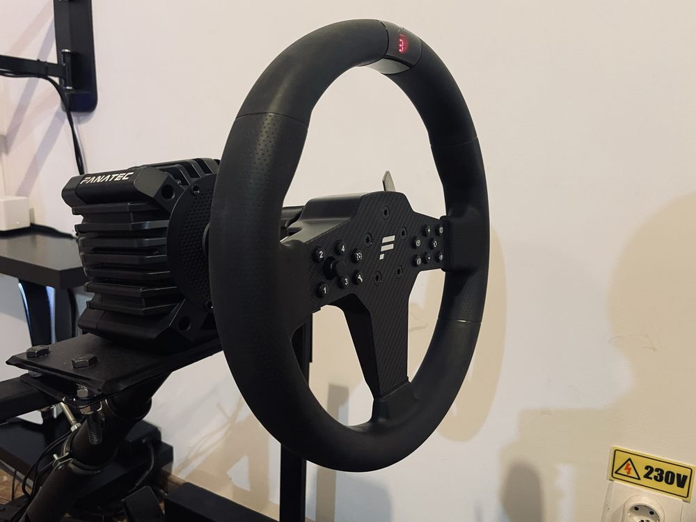 Fanatec CSL Gran Turismo DD PRO + simrig / PS5 / PC / XBOX