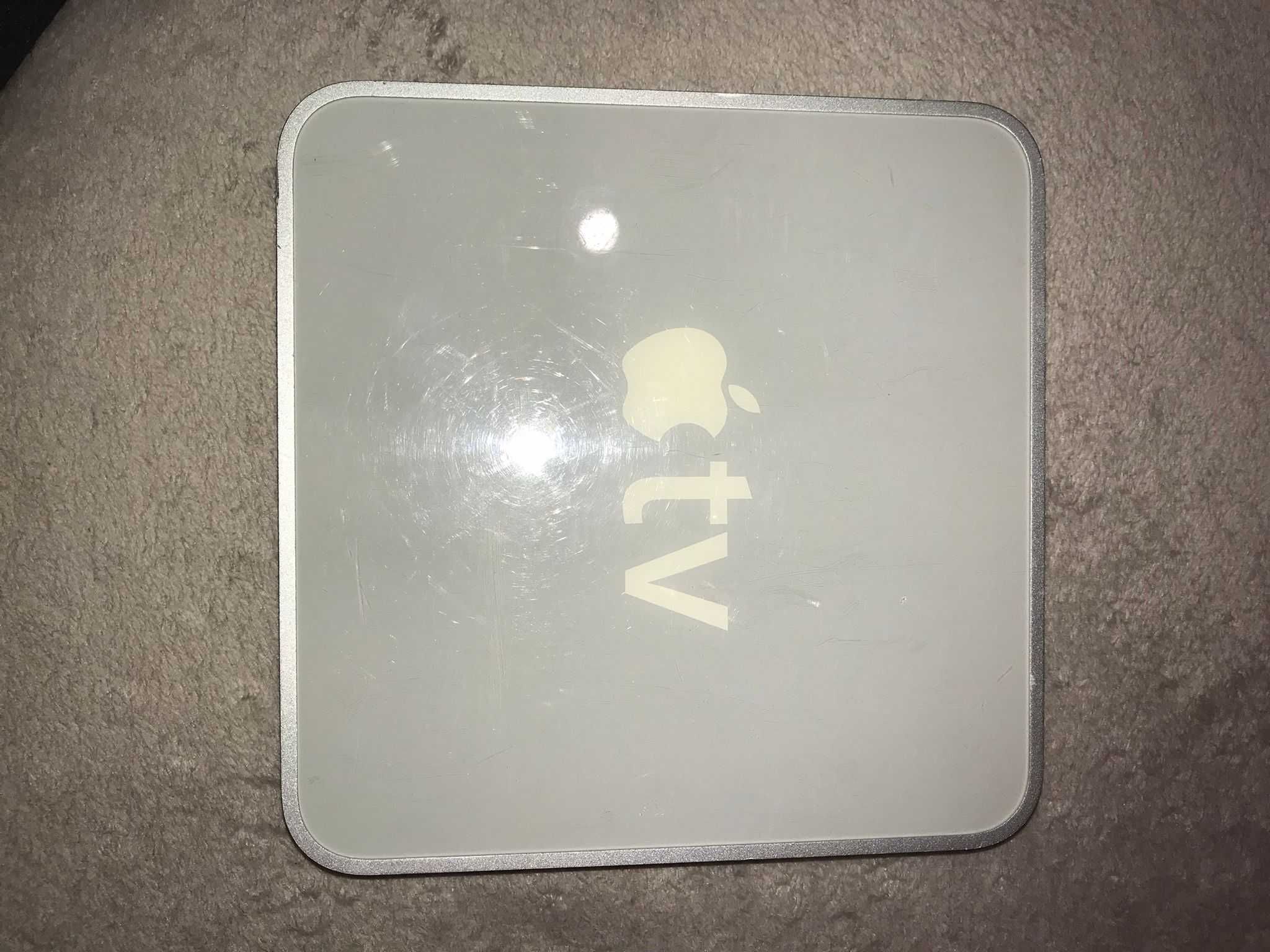 Vând Apple TV prima generație 160GB