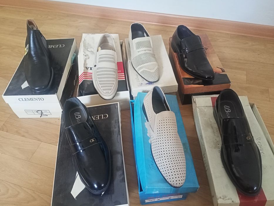 Продается Российские новые  Мужские сапожки и туфли полированные новые