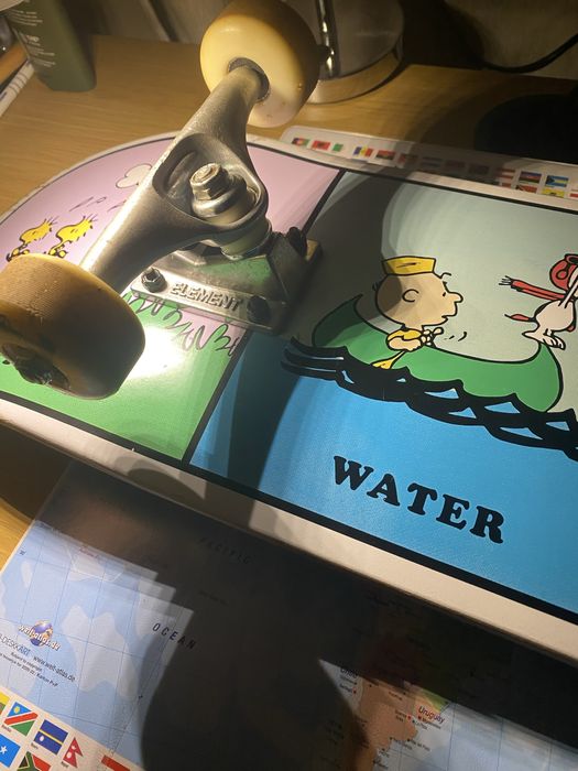 Skateboard Element × Peanuts Snoopy – complet