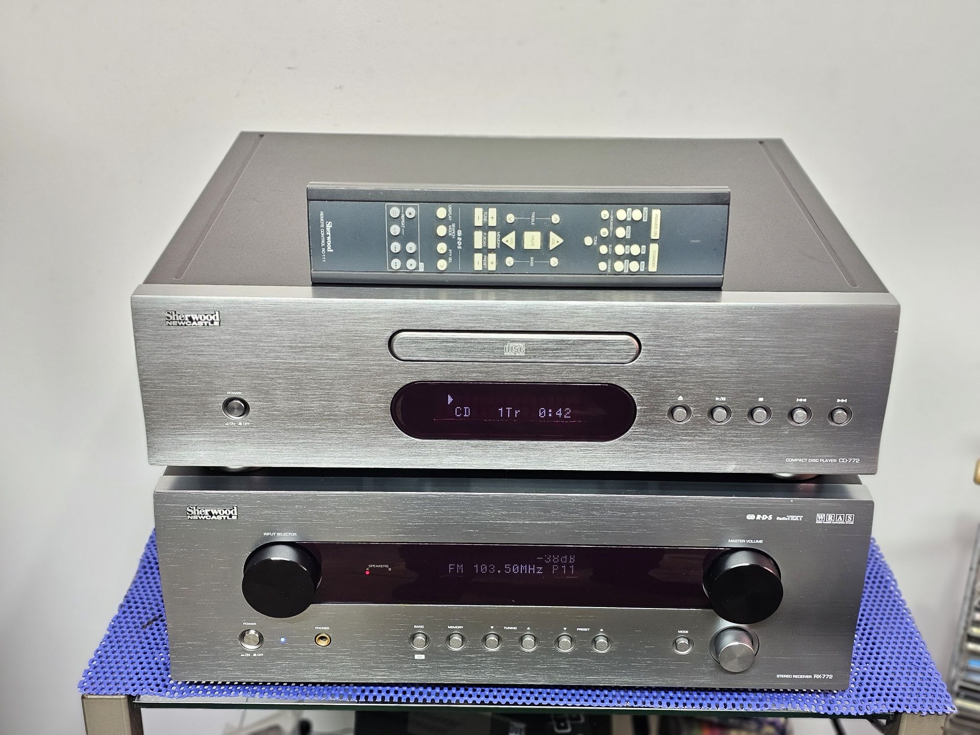 Amplificator Sherwood RX-722 si Cd player CD-722 cu telecomanda